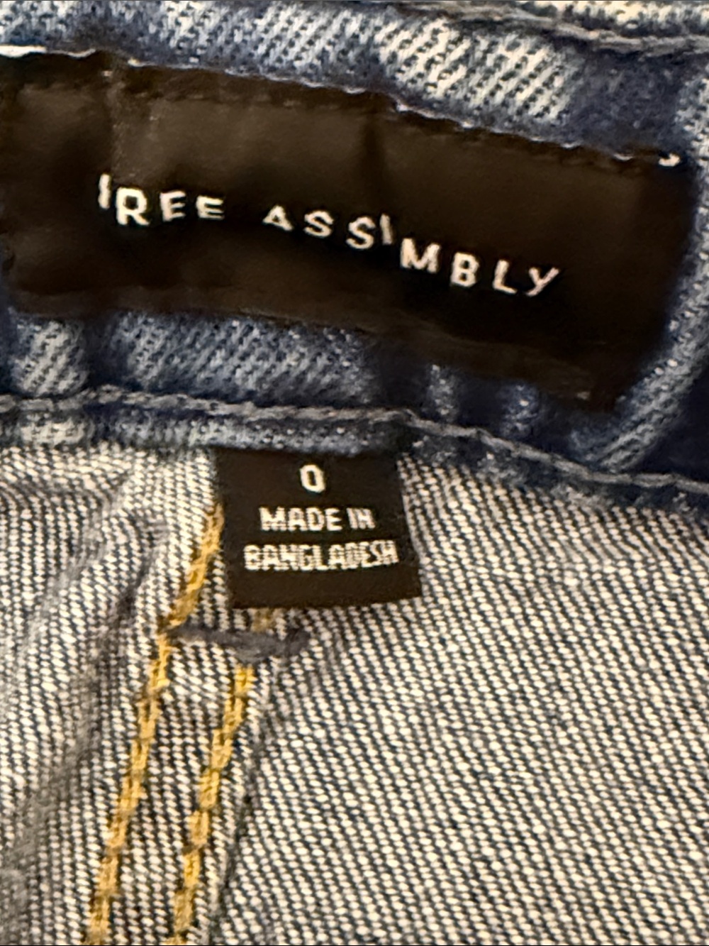High-Rise Flare Wide-Leg Jeans in Medium Blue - Picture 3 of 4